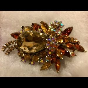 $8 Brooch
